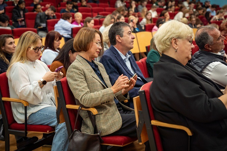 Biznesa augstskolā «Turība» norisinās tūrisma konference «Tūrisma attīstības recepte: ilgtspējība, atbildība, drošība» Biznesa augstskolā «Turība» norisinās tūrisma konference «Tūrisma attīstības recepte: ilgtspējība, atbildība, drošība» 379095