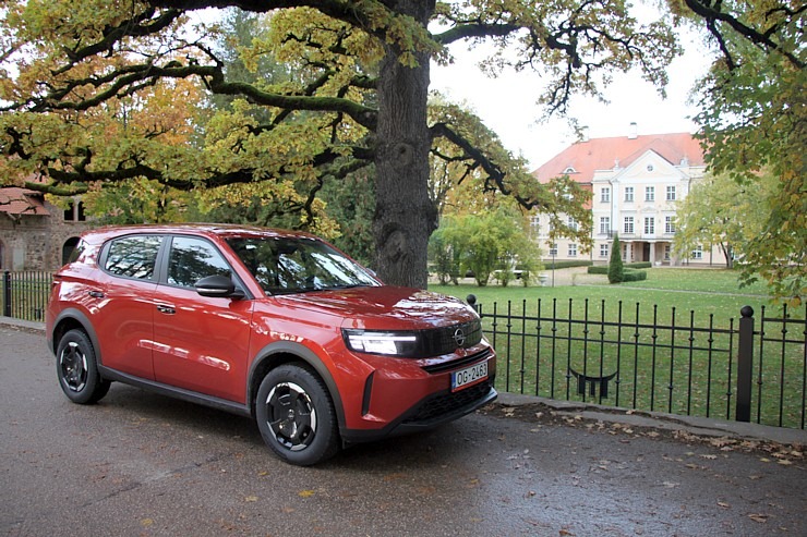 Sadarbībā ar auto nomu «SIXT Latvija» (Opel Frontera 27 eiro dienā) apceļojam Mālpils muižu 379503