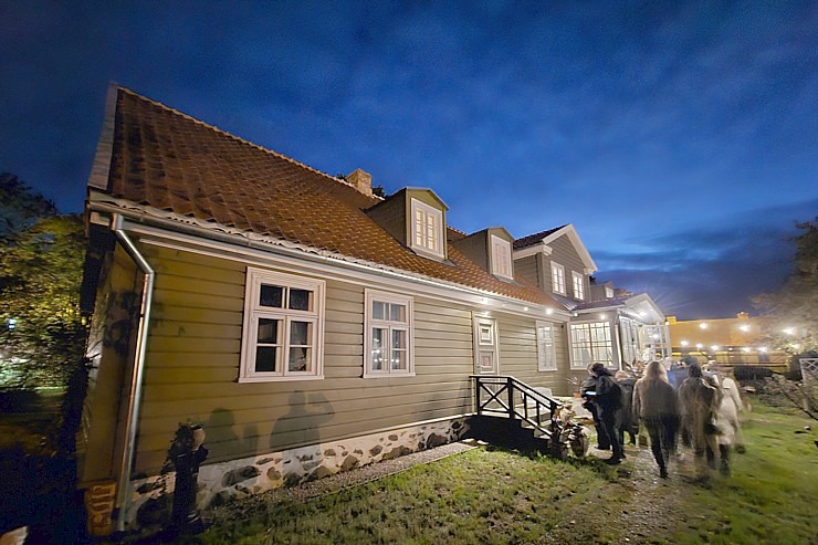 Iepazīstam Kuldīgas Kuldes muižas apartamentus un izbaudām vakariņu pasākumu  Iepazīstam Kuldīgas Kuldes muižas apartamentus un izbaudām vakariņu pasākumu 379989