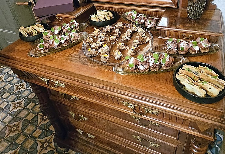 Iepazīstam Kuldīgas Kuldes muižas apartamentus un izbaudām vakariņu pasākumu  Iepazīstam Kuldīgas Kuldes muižas apartamentus un izbaudām vakariņu pasākumu 380002
