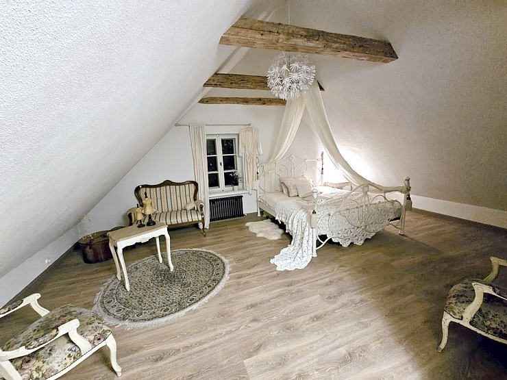 Iepazīstam Kuldīgas Kuldes muižas apartamentus un izbaudām vakariņu pasākumu  Iepazīstam Kuldīgas Kuldes muižas apartamentus un izbaudām vakariņu pasākumu 380011