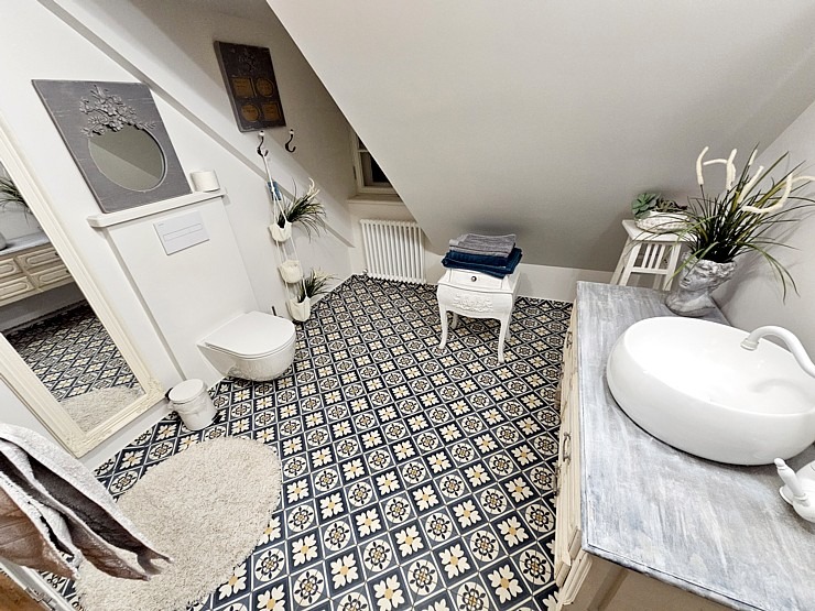 Iepazīstam Kuldīgas Kuldes muižas apartamentus un izbaudām vakariņu pasākumu  Iepazīstam Kuldīgas Kuldes muižas apartamentus un izbaudām vakariņu pasākumu 380013