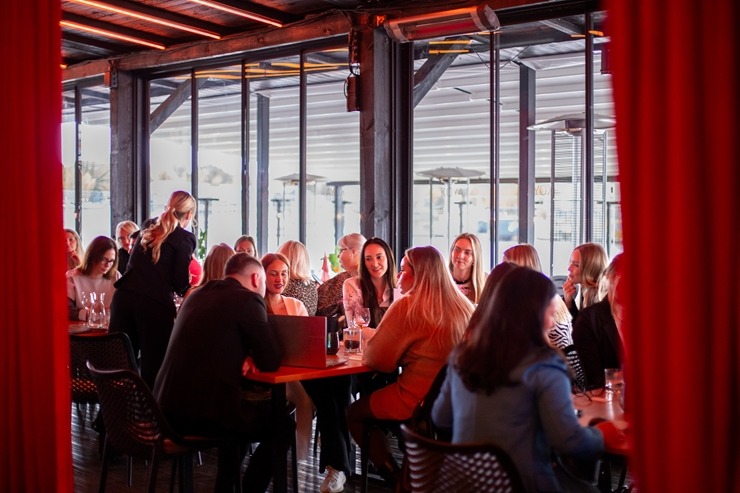 Latvijas ceļojumu aģenti satiekas «Coral Travel Latvia» rīkotā pasākumā ««Turcija Roadshow 2026». Foto: Ksenija Smurjakova  Latvijas ceļojumu aģenti satiekas «Coral Travel Latvia» rīkotā pasākumā ««Turcija Roadshow 2026». Foto: Ksenija Smurjakova 380418