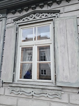 26