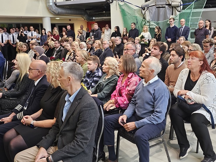 «airBaltic» Pilotu akadēmijas izlaidums ar 11 valstu absolventiem  «airBaltic» Pilotu akadēmijas izlaidums ar 11 valstu absolventiem 380558