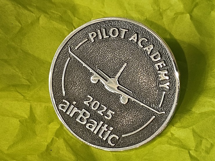 «airBaltic» Pilotu akadēmijas izlaidums ar 11 valstu absolventiem  «airBaltic» Pilotu akadēmijas izlaidums ar 11 valstu absolventiem 380553