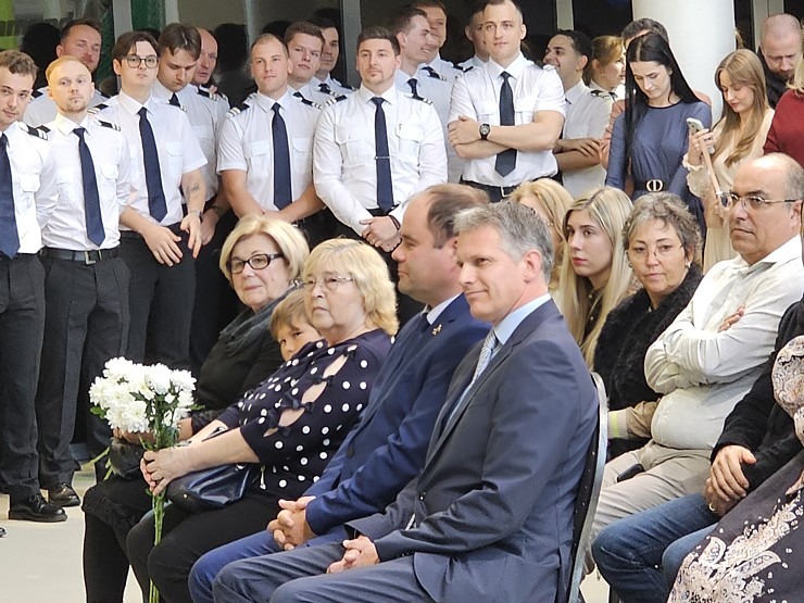 «airBaltic» Pilotu akadēmijas izlaidums ar 11 valstu absolventiem  «airBaltic» Pilotu akadēmijas izlaidums ar 11 valstu absolventiem 380557