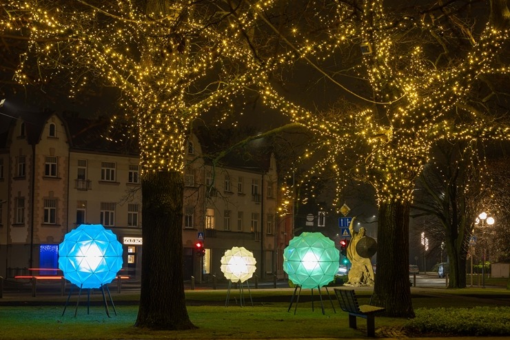 Jūrmala izrotāta un izgaismota Ziemassvētkiem 2025 un gadu mijas pasākumam. Foto: Artis Veigurs 382588