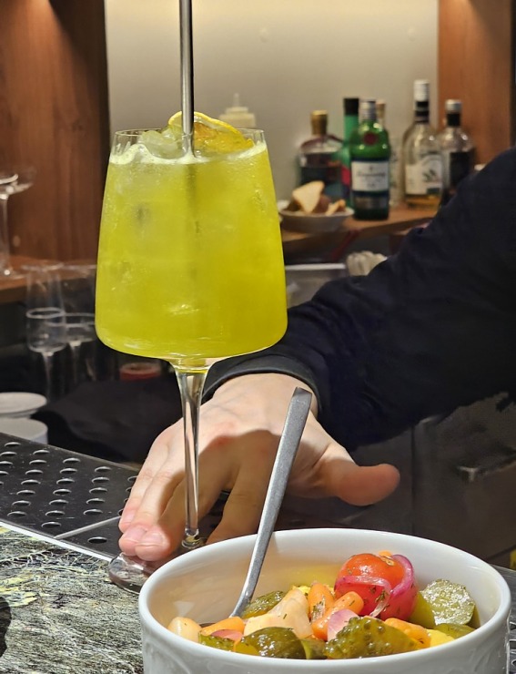 Uz Blaumaņa ielas Rīgā ir atvēries jauns restorāns «Mama Bistro Riga» 382660