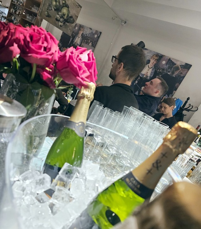 Uz Blaumaņa ielas Rīgā ir atvēries jauns restorāns «Mama Bistro Riga» 382647