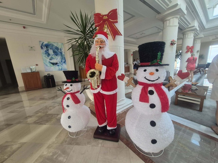 Šarm el Šeihas viesnīcas gatavojas Ziemassvētkiem un gadu mijai 382740