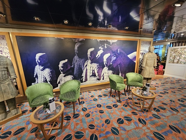Kruīza kuģis «Borealis» no «Fred.Olsen Cruise Lines» flotes pirmo reizi ienāk Rīgas ostā 383016