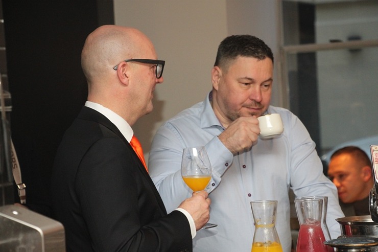 Auto noma «Sixt Latvija» kopā ar šefpavāru Mārtiņu Sirmo rīko Ziemassvētku pateicības brokastis sadarbības partneriem 383246