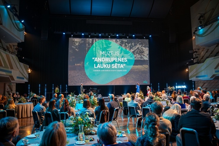 Latgales Tūrisma asociācija jau desmito gadu organizē «Latgales Tūrisma gada balvu» pasniegšanu. Foto: Latgale.Travel 383356