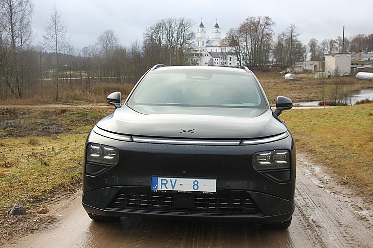 Sadarbībā ar «Autobrava» esam Latgales ceļos ar jaudīgo «Xpeng G9» 383748