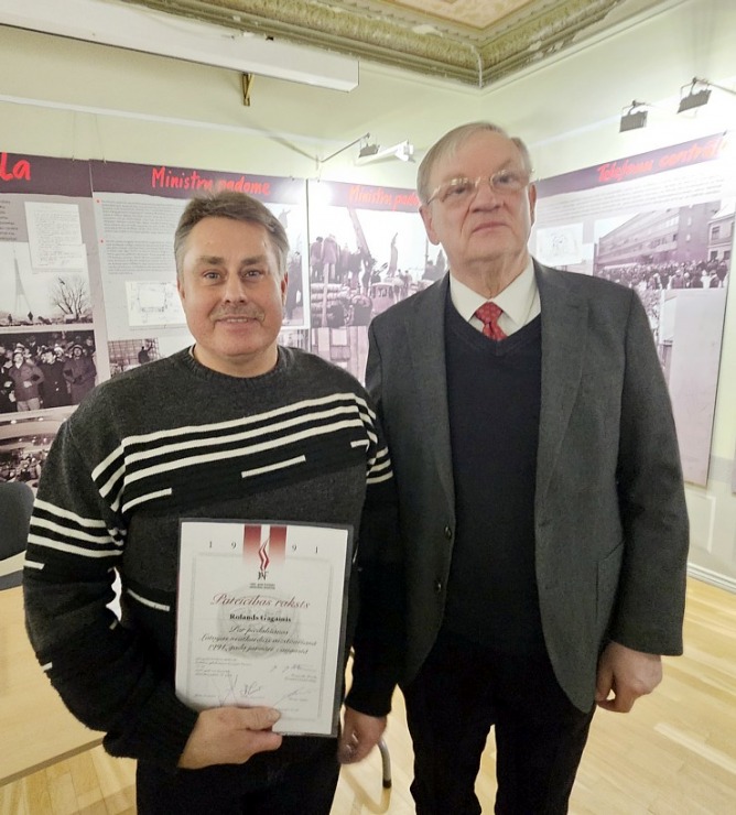 1991.gada barikāžu muzejā notiek Pateicības raksta apbalvošanas pasākums 384144
