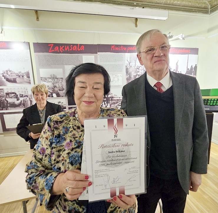 1991.gada barikāžu muzejā notiek Pateicības raksta apbalvošanas pasākums 384153