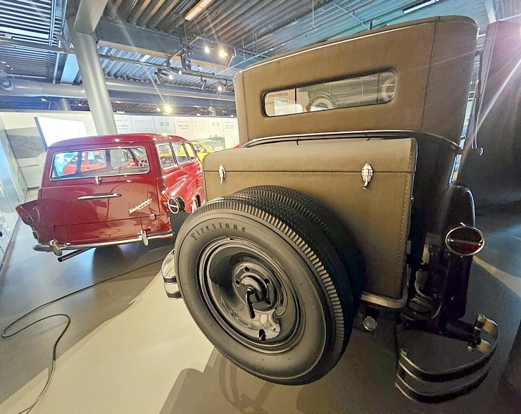 Rīgas Motormuzejā čehu autozīmols «Škoda» atzīmē 130. gadu jubileju un atskatās uz 2025.gada sasniegto 384191