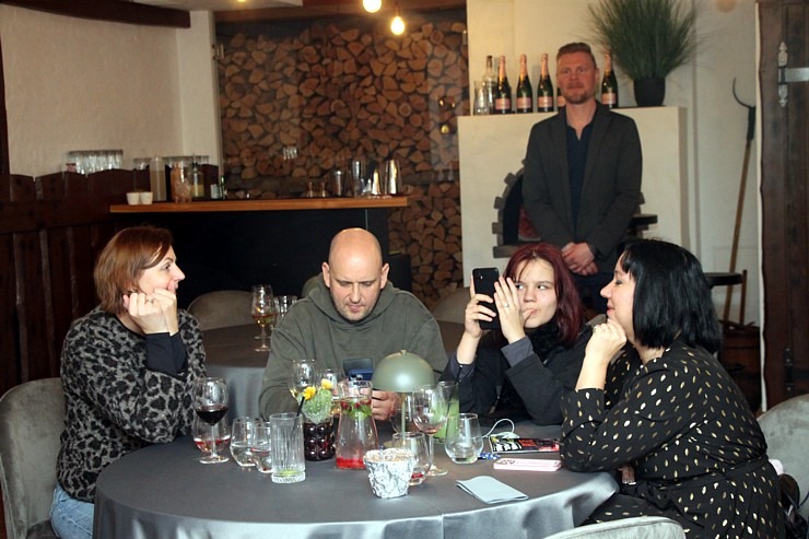 Rīgā izbaudām 5 kārtu vakariņas un prāta spēli «Lamberta Grill Show» restorānā 384552