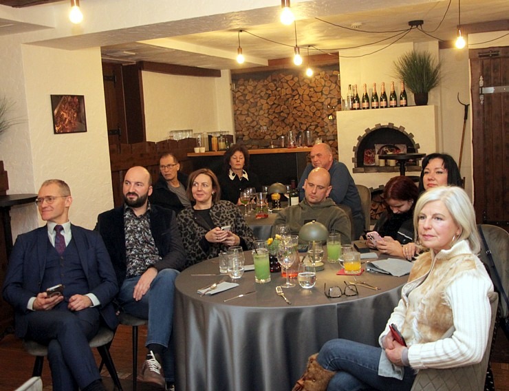 Rīgā izbaudām 5 kārtu vakariņas un prāta spēli «Lamberta Grill Show» restorānā 384567