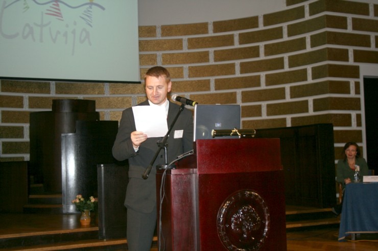 Tiek sveikti «GADA CILVĒKS TŪRISMĀ 2006» laureāti 385153