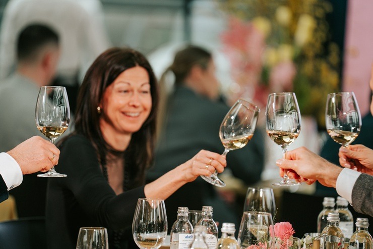 Ieskats šampanieša un gastronomijas saderības simpozijā un konkursā «Chefs + Champagne» 387488