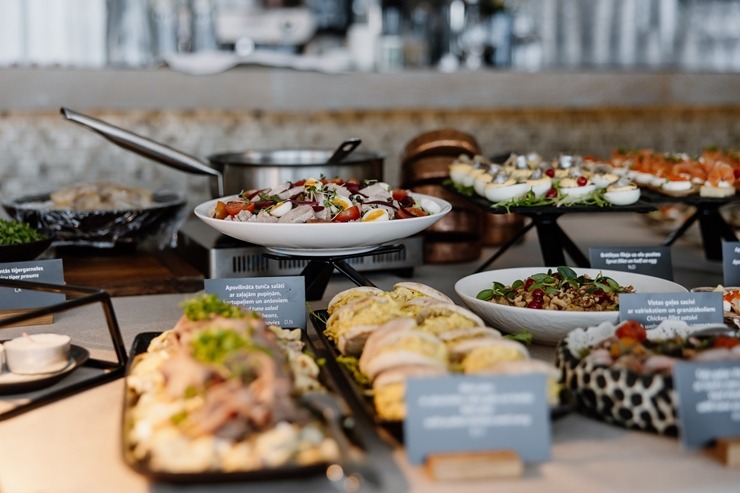 Daži fotomirkļi no Jūrmalas restorāna «36.line Grill Restaurant» jaunā koncepta «After-work brunch» ēdienkartes. Foto:  Inga Bitere 387516