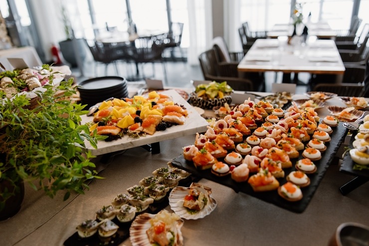 Daži fotomirkļi no Jūrmalas restorāna «36.line Grill Restaurant» jaunā koncepta «After-work brunch» ēdienkartes. Foto:  Inga Bitere 387542