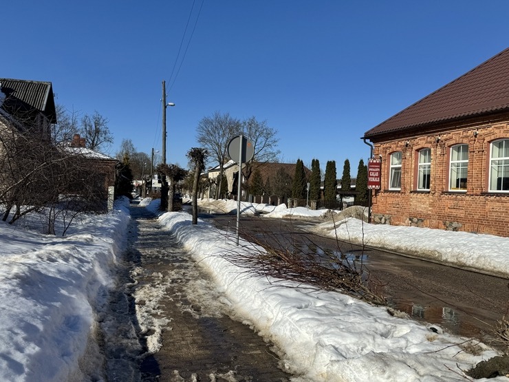 Sniegiem bagātā Dagda Krāslavas novadā atvadās no ziemas. Foto: Sintija Maļkeviča 387608
