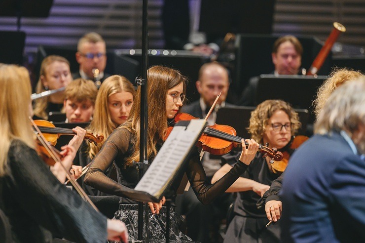 Skandināvijas slavenības noslēdz Liepājas Zvaigžņu festivālu 388405
