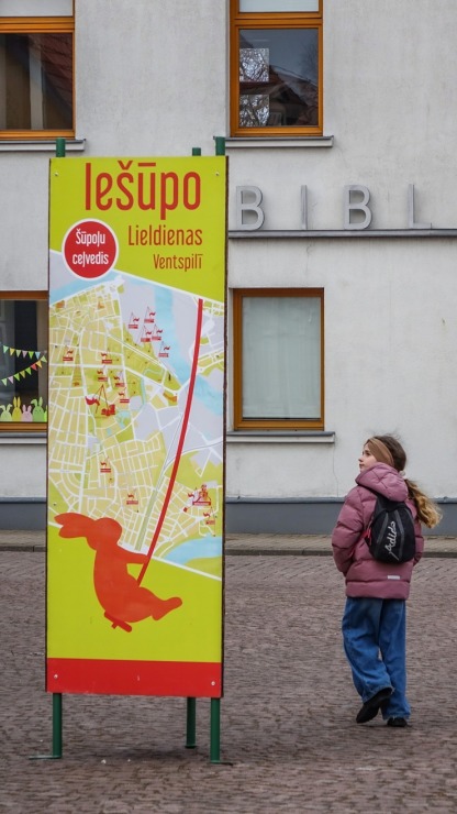 Ventspils tērpjas Lieldienu rotās 388981