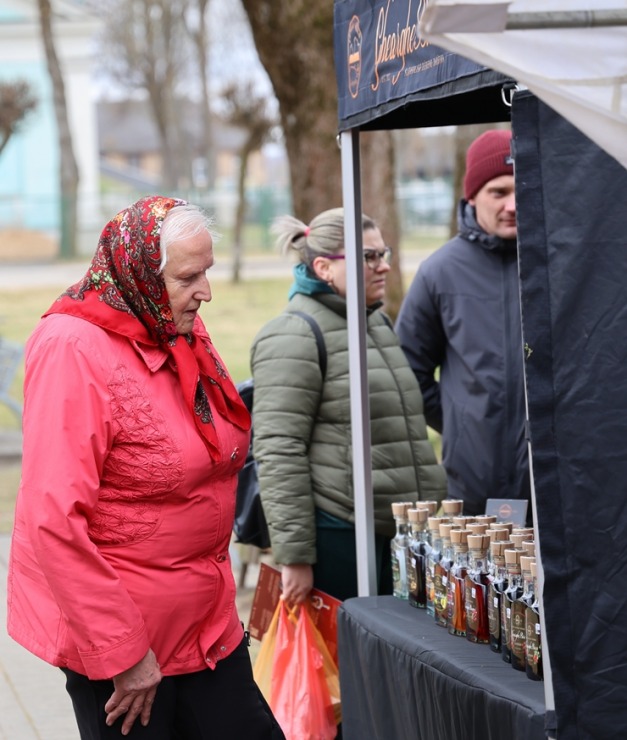 Krāslavas novada Dagdā notiek Lieldienu gadatirgus! 389162