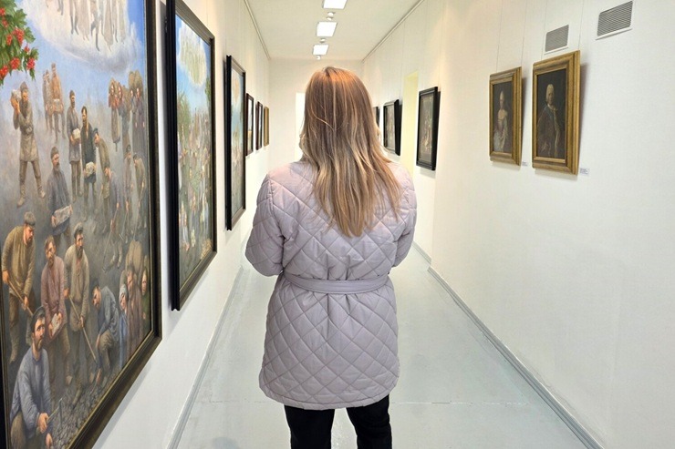 Jēkabpils: Mākslas galerijā skatāma Imanta Lancmaņa personālizstāde «Laikmets» 389776