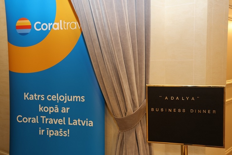 Tūroperators «Coral Travel Latvia» rīko iepazīšanās vakariņas ar Turcijas «Adalya Hotels» četrām viesnīcām Vecrīgas viesnīcā «Grand Palace Hotel» 389880