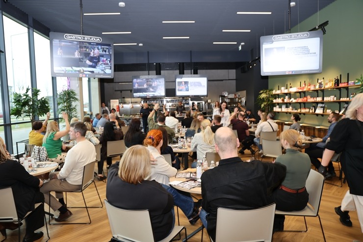 Garšu profesionāļi no «Paulig PRO» organizē «Taste the Future» meistarklasi Rīgā 389991