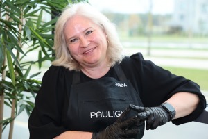 25