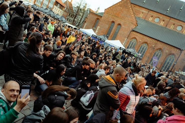 Vecrīgas festivāls pulcē tūkstošus un ieskandina sezonas sākumu 390234