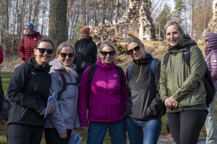 Zinātkārie dodas pārgājienā «Raunas baltais miers un zaļais siers» 390300