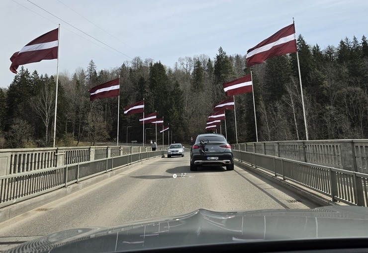 Mercedes-Benz prezentē uz Latvijas ceļiem jaunās paaudzes GLC, GLB un CLA 390359