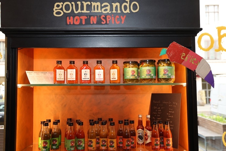 Šefpavārs Elmārs Tannis atver jaunu garšu koncepta veikalu «Gourmando» Rīgā 390856