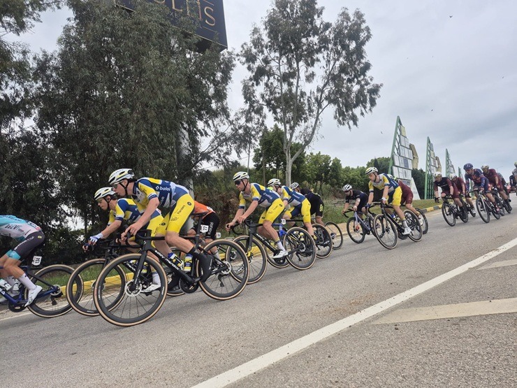 «Presidential Cycling Tour of Türkiye» dalībnieki noslēdz Antālijas posmus 390958