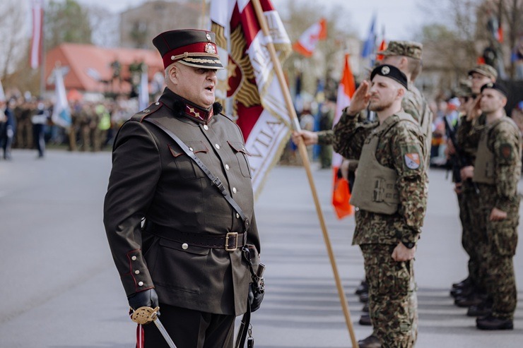 Nacionālo bruņoto spēku diena – Brīvības svētki Aizkrauklē 391178
