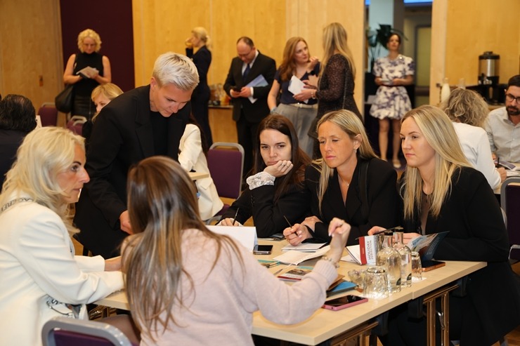 Kontaktbirža «TTR Baltic May 2026» pulcē tūrisma firmas viesnīcā «Radisson Blu Latvija Conference & Spa Hotel» 391234