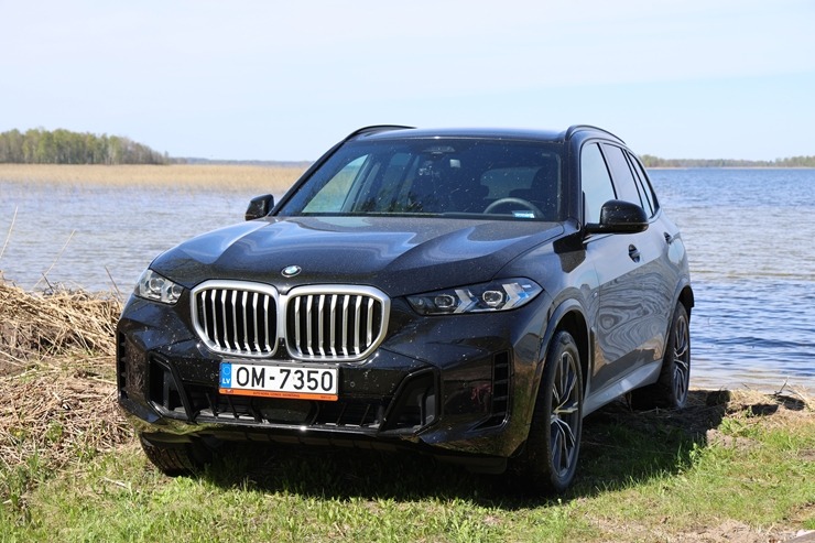 Sadarbībā ar auto nomu «SIXT Latvija» apceļojam Latvijas pavasari - BMW X5 no 60 eiro dienā 391335