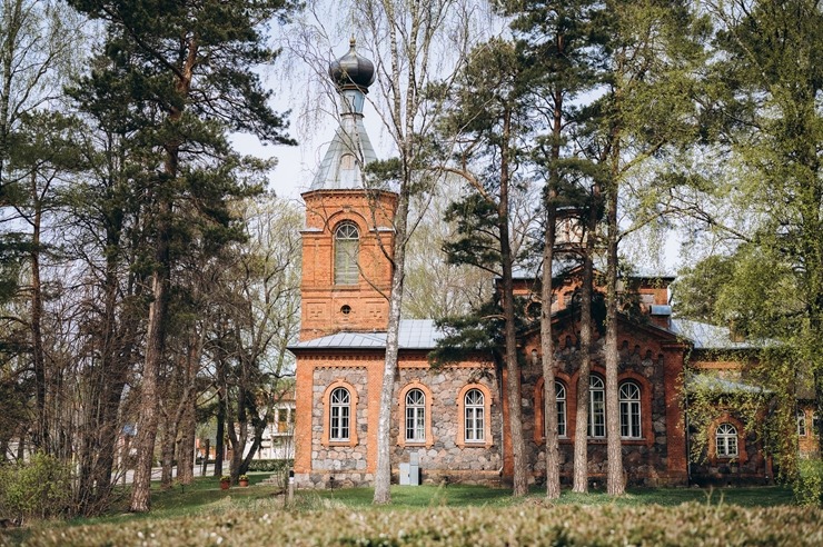 Gids Jānis Zariņš piedāvā izzinošu pārgājienu «Ainažiem–100». Foto: Lauma Dūmiņa (Foto feja) 391480