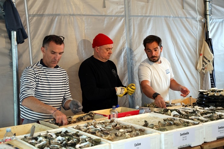 Rīgas restorāns «Buržujs»: jau 17. reizi atzīmē Austeru festivālu 391621
