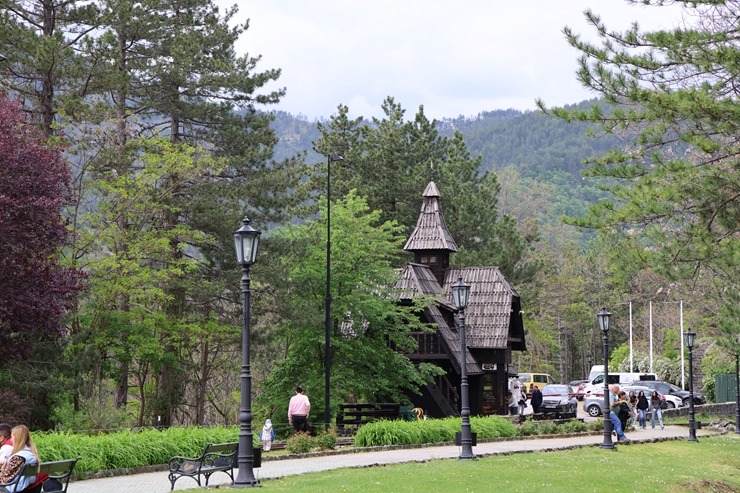 Sadarbībā ar «airBaltic» izbraucam ar Serbijas slavenāko tūristu vilcienu - Šarganas astotnieks 392907