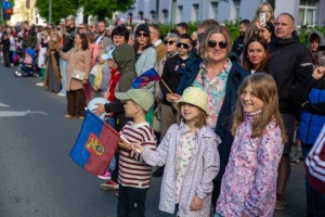 Jelgava ar gājienu un dažādiem pasākumiem svin pilsētas svētkus 11