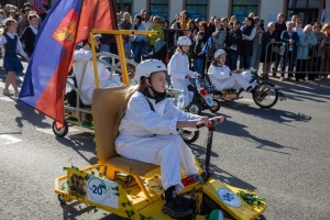 Jelgava ar gājienu un dažādiem pasākumiem svin pilsētas svētkus 15