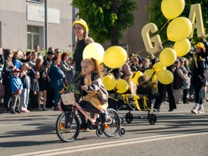 Jelgava ar gājienu un dažādiem pasākumiem svin pilsētas svētkus 5